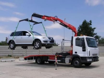 Эвакуатор с краном манипулятором